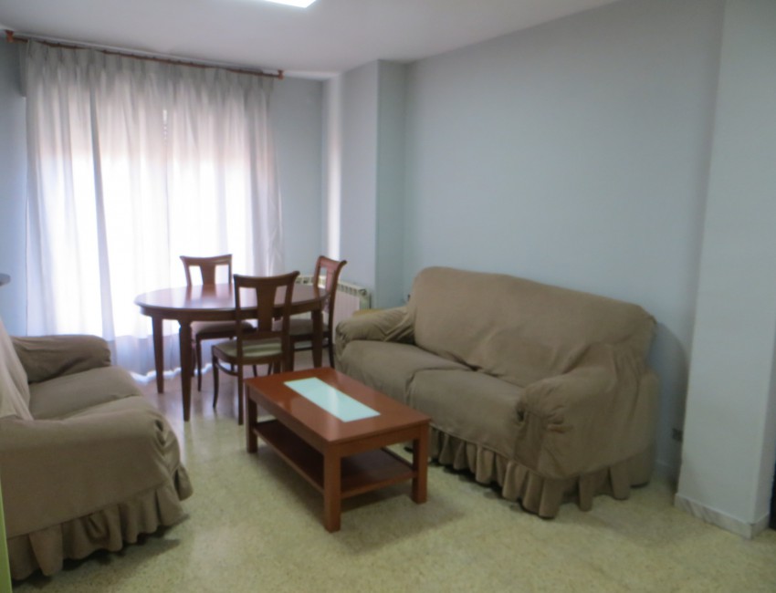 Alquiler - Piso -
Valladolid - Pajarillos