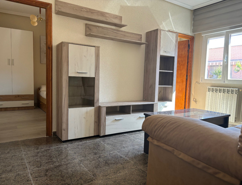 Alquiler - Piso -
Valladolid - Vadillos