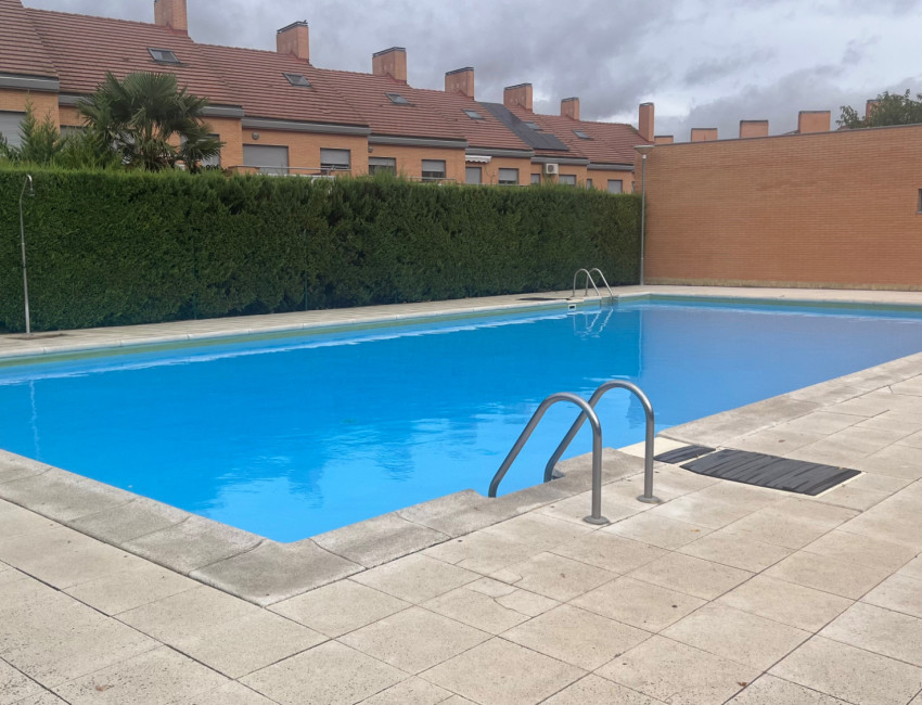 Venta - Adosado -
Aldeamayor de San Martin - Aldemayor Golf