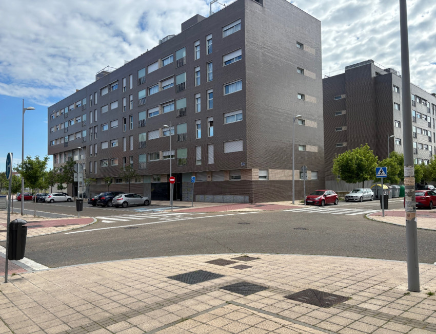 Venta - Piso -
Valladolid - Santos Pilarica