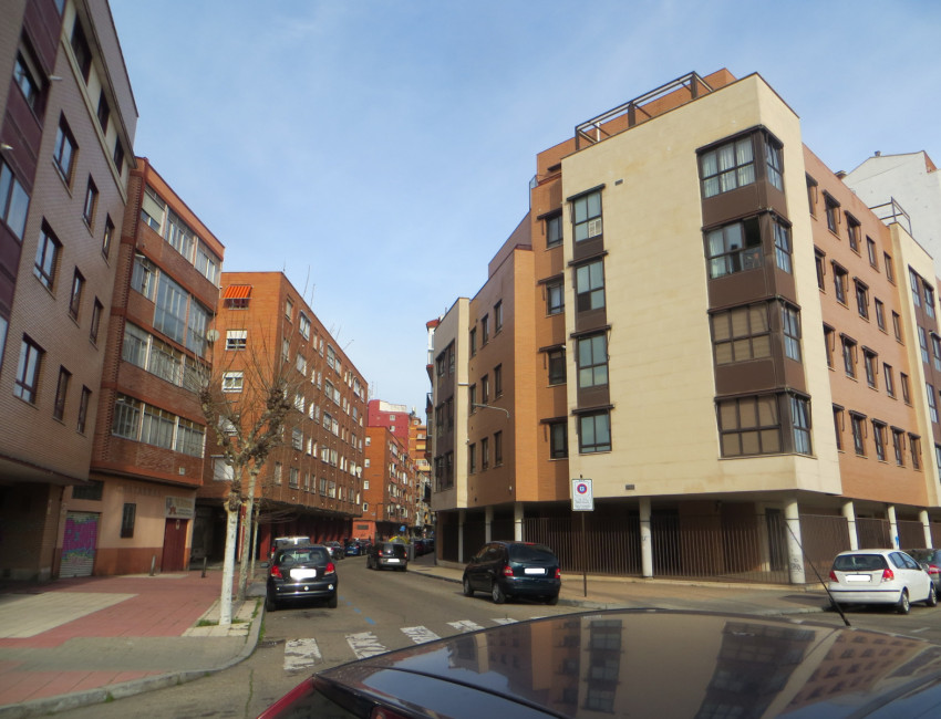 Venta - Piso -
Valladolid - Vadillos