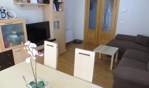 Venta - Piso -
La Cistérniga