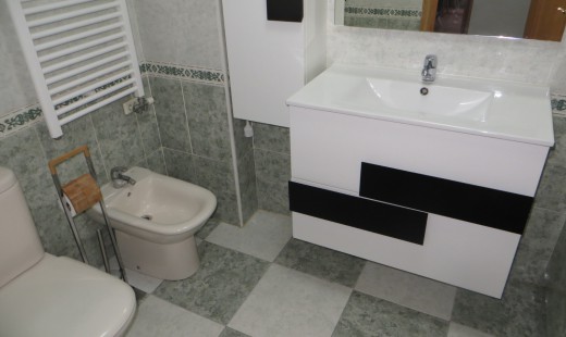 Venta - Piso -
La Cistérniga