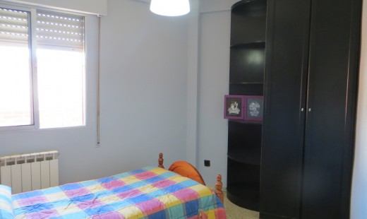 Alquiler - Piso -
Valladolid - Pajarillos