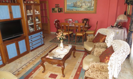 Venta - Piso -
La Cistérniga