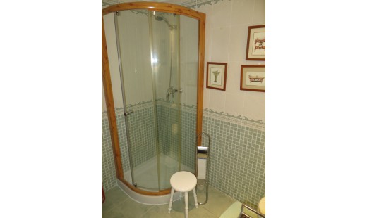 Venta - Piso -
La Cistérniga