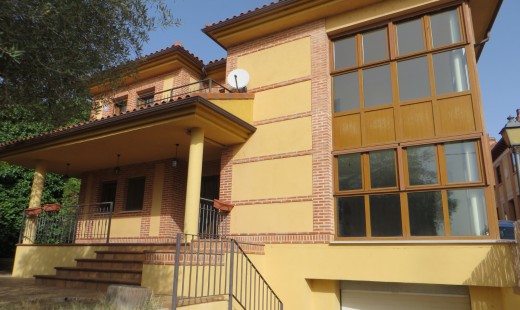 Venta - Chalet -
Simancas