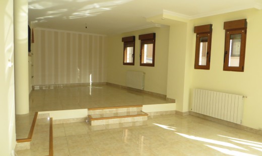 Venta - Chalet -
Simancas