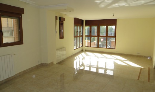 Venta - Chalet -
Simancas