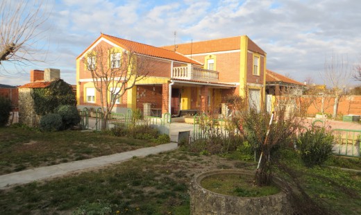 Venta - Chalet -
Trigueros del Valle