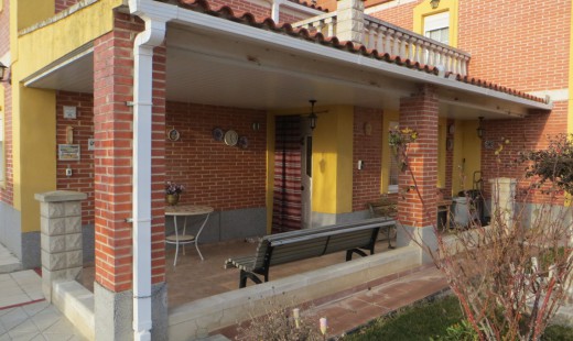 Venta - Chalet -
Trigueros del Valle