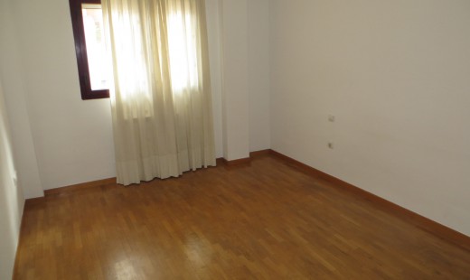 Alquiler - Piso -
La Cistérniga