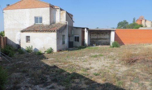 Venta - Casa -
Rubi de Bracamonte