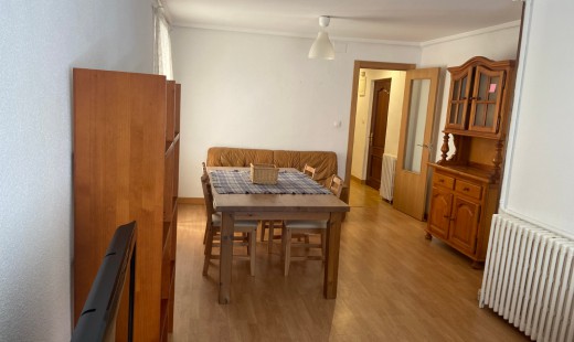 Alquiler - Piso -
Valladolid - San Juan