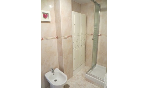 Venta - Piso -
La Cistérniga