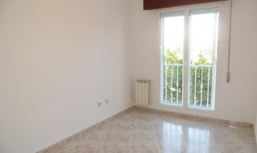 Venta - Piso -
La Cistérniga