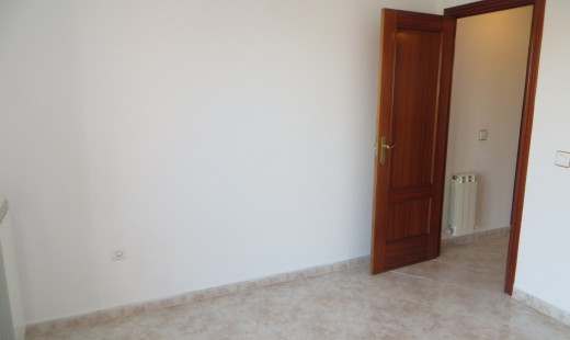 Venta - Piso -
La Cistérniga