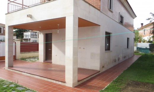 Alquiler - Chalet -
Laguna de Duero