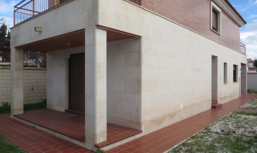 Alquiler - Chalet -
Laguna de Duero