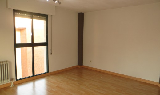 Venta - Piso -
Laguna de Duero