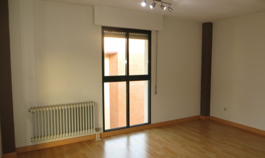 Venta - Piso -
Laguna de Duero