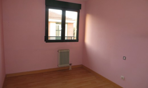 Venta - Piso -
Laguna de Duero