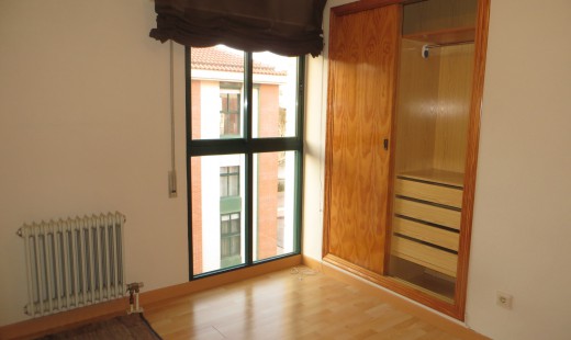 Venta - Piso -
Laguna de Duero