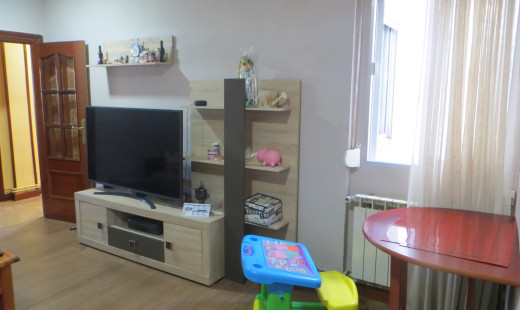 Venta - Piso -
Valladolid - Pajarillos