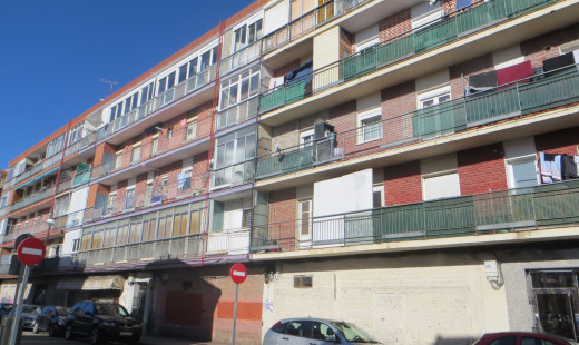 Venta - Piso -
Valladolid - Pajarillos
