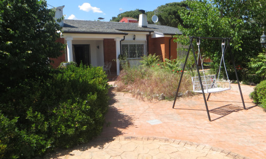 Alquiler - Chalet -
Viana de Cega