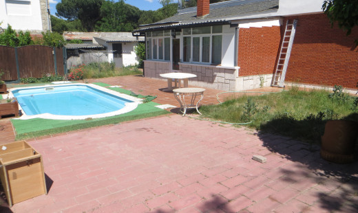 Alquiler - Chalet -
Viana de Cega