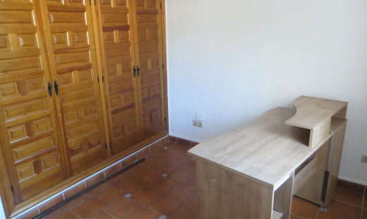 Alquiler - Chalet -
Viana de Cega