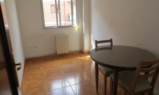 Venta - Piso -
Valladolid - Rondilla