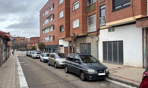 Venta - Comercial -
Valladolid - Pajarillos