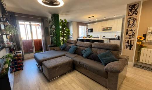 Venta - Piso -
Valladolid - Pajarillos