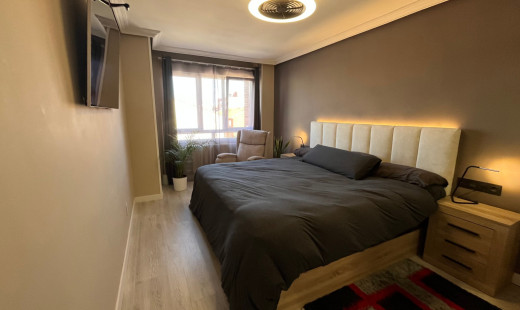 Venta - Piso -
Valladolid - Pajarillos