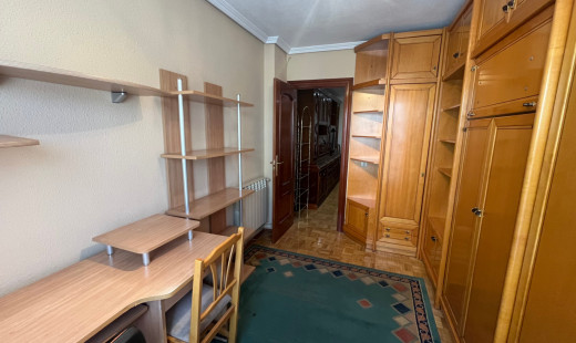 Venta - Piso -
Valladolid - Pajarillos