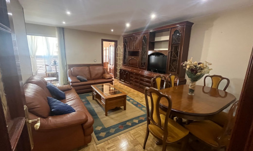 Venta - Piso -
Valladolid - Pajarillos