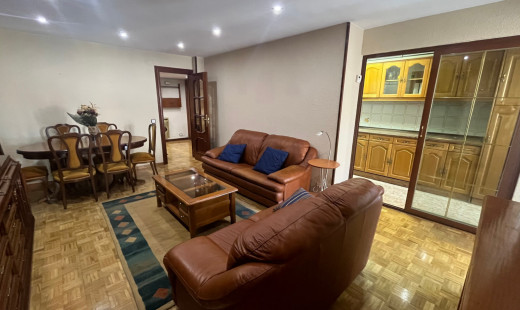 Venta - Piso -
Valladolid - Pajarillos