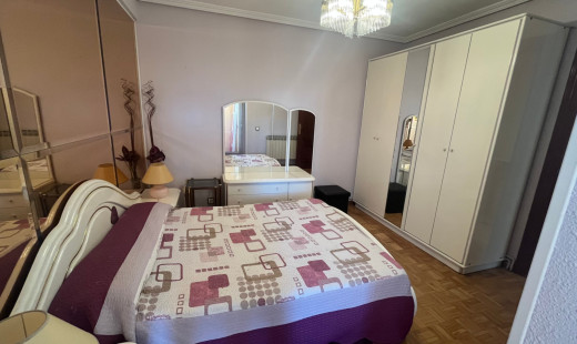 Venta - Piso -
Valladolid - Pajarillos