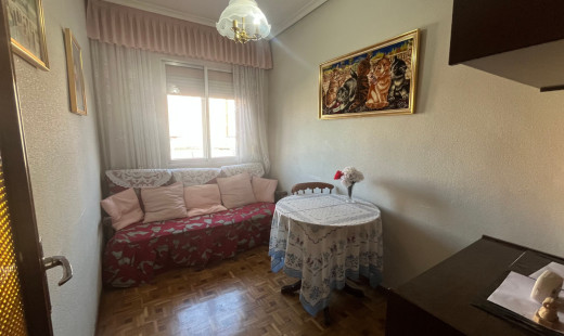 Venta - Piso -
Valladolid - Vadillos