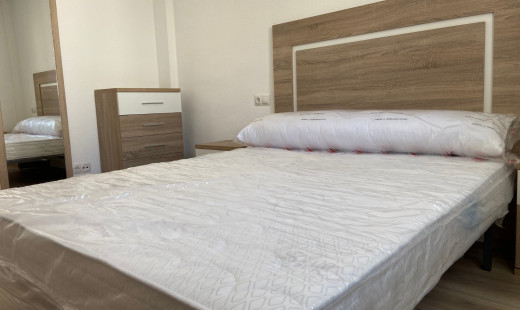 Alquiler - Piso -
Valladolid - Pilarica
