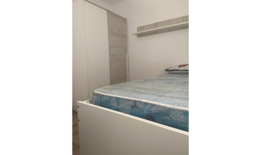Alquiler - Piso -
Valladolid - Pilarica
