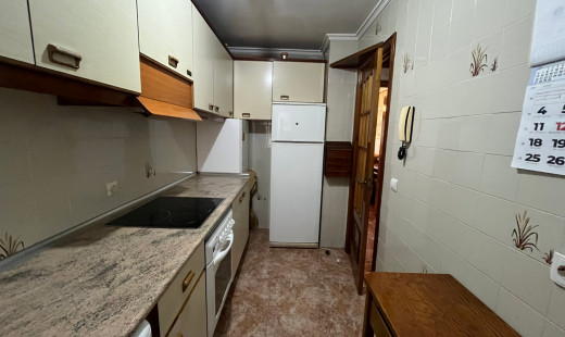 Venta - Piso -
Valladolid - Hospital