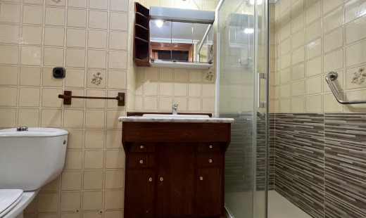 Venta - Piso -
Valladolid - Hospital