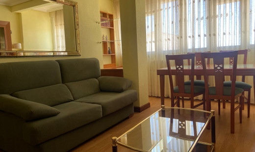 Alquiler - Piso -
Valladolid - Pilarica