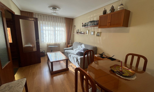 Venta - Casa -
La Cistérniga