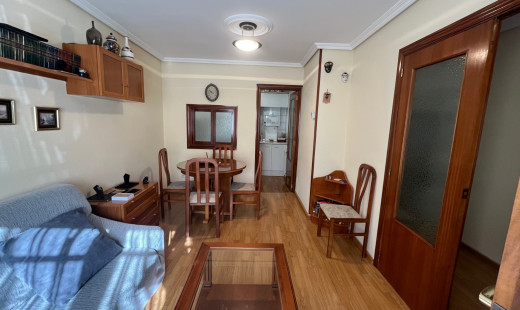 Venta - Casa -
La Cistérniga