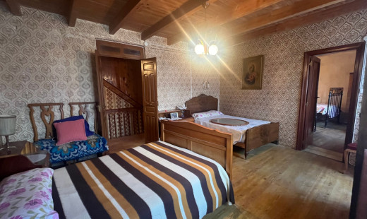 Venta - Casa -
Castromonte