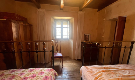Venta - Casa -
Castromonte